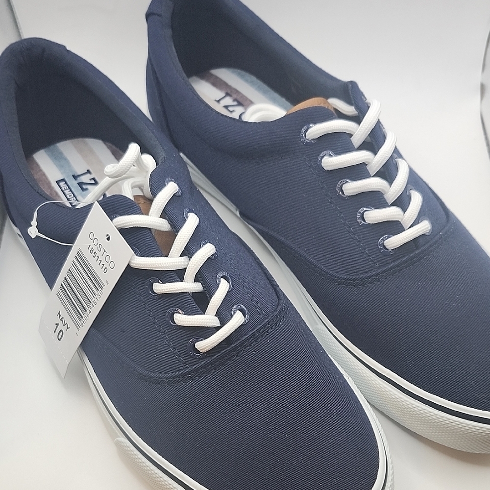 Izod Men's Dark Blue Canvas Sneakers
